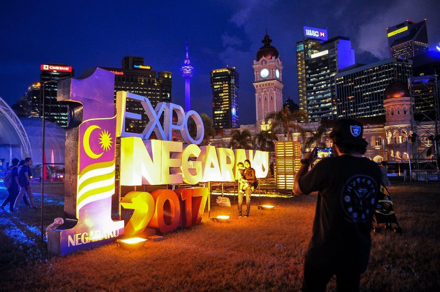Expo Negaraku 2017 at Dataran Merdeka, Kuala Lumpur, at night